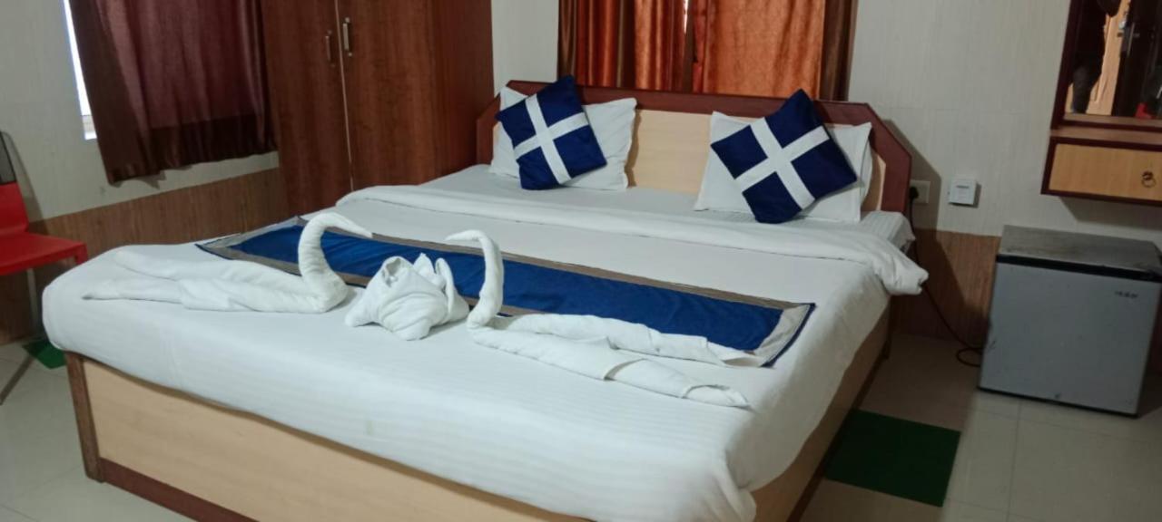 Goroomgo Star Inn Sea View Puri Exteriör bild