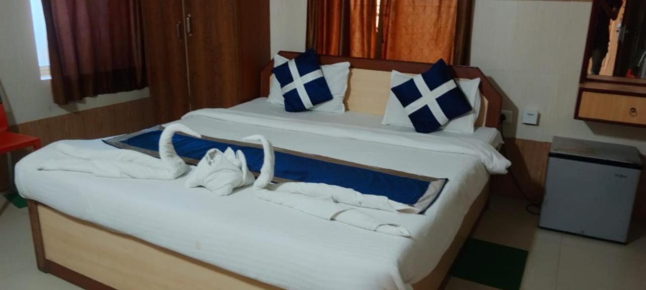 Goroomgo Star Inn Sea View Puri Exteriör bild